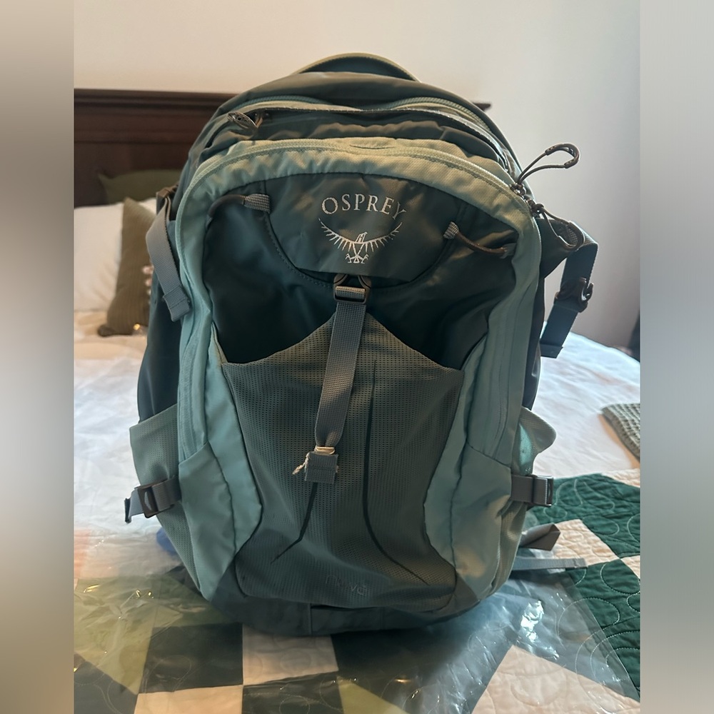 Osprey Packs Nova Daypack, Liquid Blue